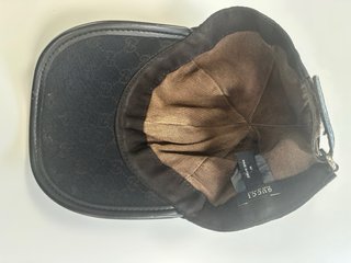 Gorra Gucci Negra con Raya Verde y Roja