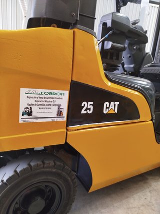 Carretilla elevadora CATERPILLAR