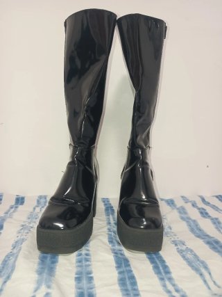 Botas altas negras charol plataforma