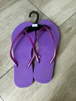 Chanclas rojas