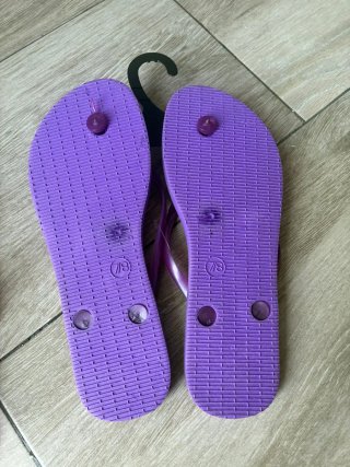 Chanclas rojas