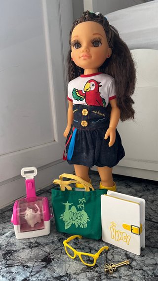 Nancy Viajera Brasileña Muñeca con Accesorios