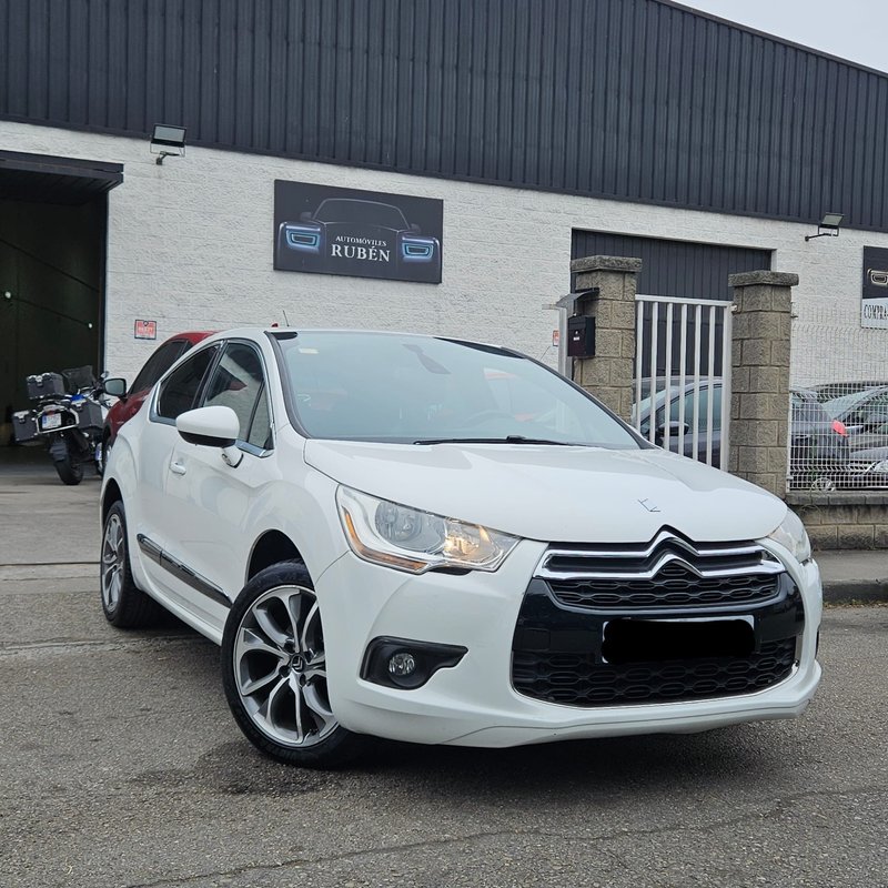 Citroën DS4 1.6 e-HDi 110cv STT Style - foto 1