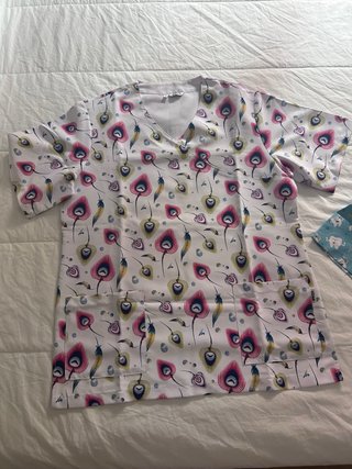 Bata sanitaria estampado pavo real