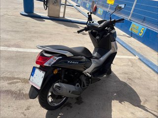 Yamaha N-max 125cc Negra