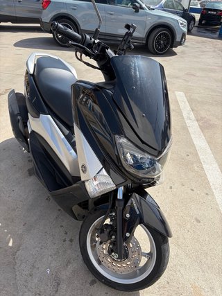 Yamaha N-max 125cc Negra
