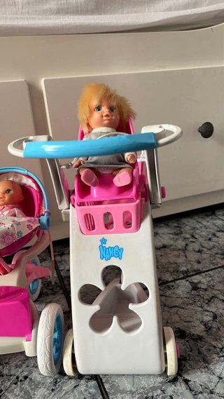Carritos de bebé Nancy con dos bebes