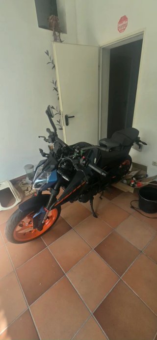 KTM Duke 125 2025 8000km