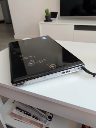 HP Pavilion DV7 Notebook PC portatile