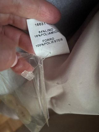 Gabardina de lino beige