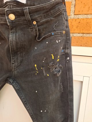 Pantalón vaquero negro Bershka EUR 38
