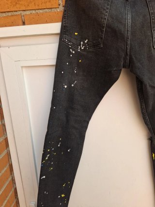 Pantalón vaquero negro Bershka EUR 38