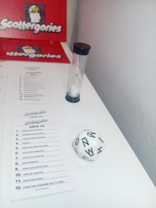Scattergories Juego de Mesa Hasbro Gaming