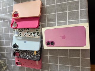 iPhone 16 plus rosado