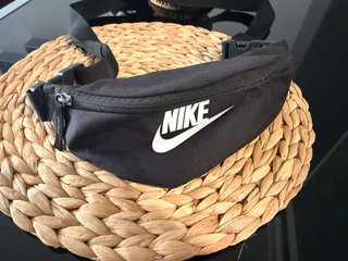 Riñonera Nike Negra
