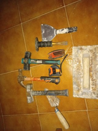Herramientas de construcción y albañilería