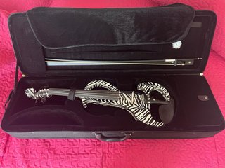 Violín Eléctrico Harley Benton Zebra + estuche