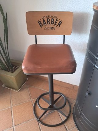 Conjunto Mueble Bar Vintage 2 Taburetes