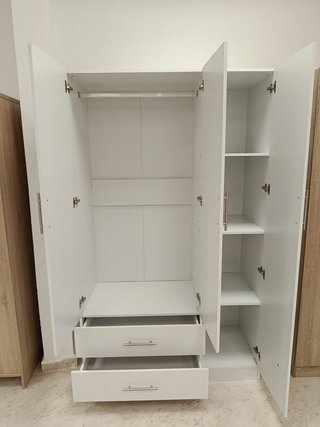 Armario 3 puertas 2 cajones blanco