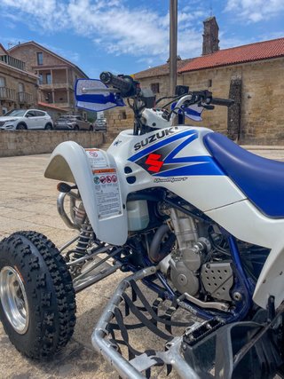 Suzuki LTZ 400