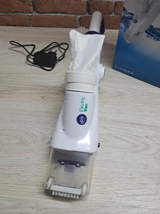 Gre CSPA Limpiafondos de batería para piscina