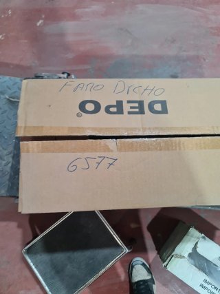Faro Derecho Renault Master 2015