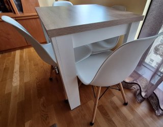 Mesa Comedor Blanca de Madera incluye 4 sillas