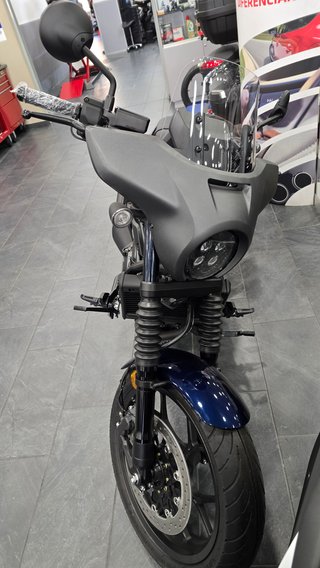 Honda Rebel 1100 Negra/Azul