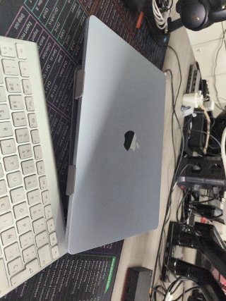 MacBook Air 15 M5 16GB RAM 512GB SSD Argento
