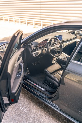 Audi A4 2018 2.0TFSi Quattro