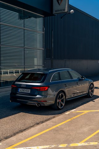 Audi A4 2018 2.0TFSi Quattro
