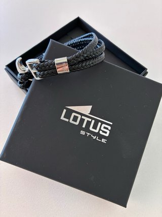Pulsera Lotus Style Ancla Negra