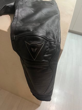 Pantalones de cuero Dainese negros