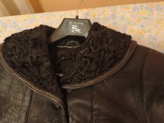 Chaquetón de piel forrado de astracán