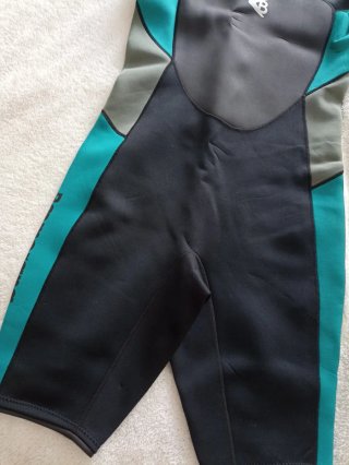Neopreno corto boomerang
