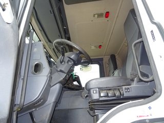 Scania P 400-CAMIONES GRUA