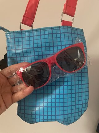 Bolso infantil pingüinos mas gafas de regalo
