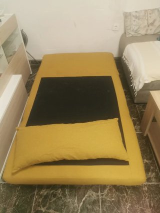 Sofá cama Nio Maisons du Monde amarillo