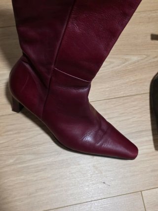 Botas altas de piel CARPI rojas