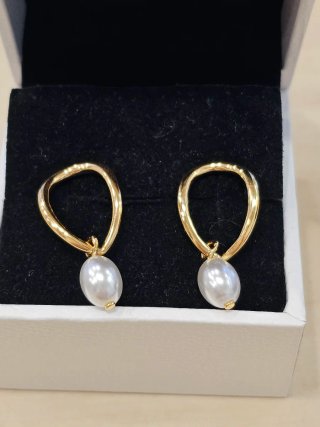 Pendientes Pandora Perla Círculo Dorado +caja