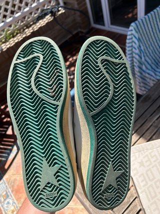 Golden Sneakers Blancas y Verdes
