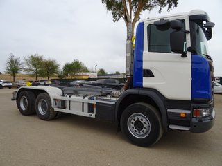 Scania P 450-CAMIONES GANCHO PORTACONTENEDOR