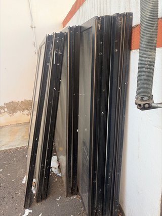 Cerramiento Terraza Bar Cristal y Metal con base