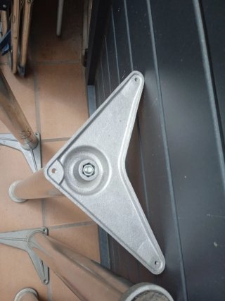 4 Patas Aluminio Mesa