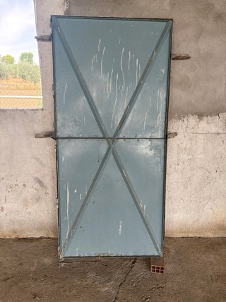 Puerta de hierro