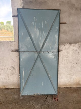 Puerta de hierro