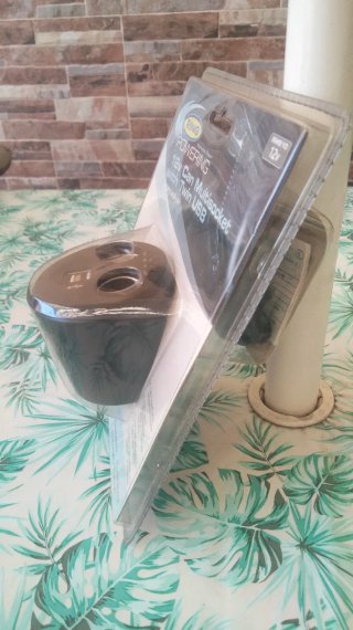 Multiconector 12V con puertos USB coche