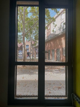Local comercial en alquiler en Gràcia en Sabadell