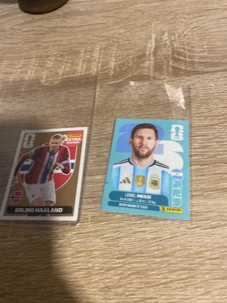 2 Cromos Especiales Mundial 2026: Haaland y Messi