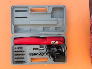 Destornillador Eléctrico con Accesorios